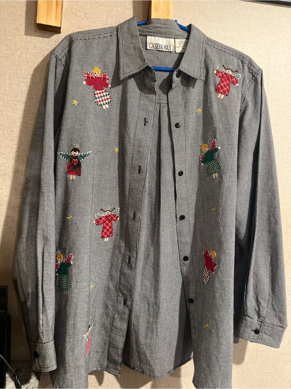 Vintage Christmas shirts  90’